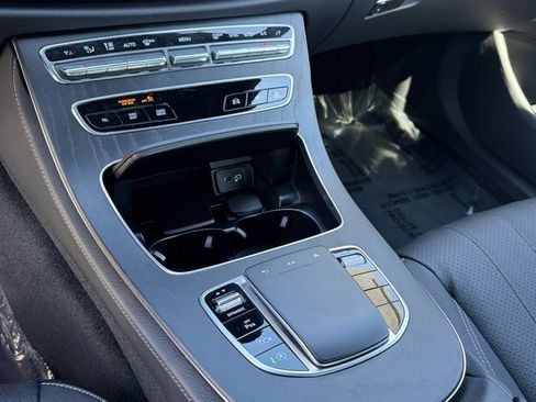 Used 2022 Mercedes-Benz E 350 Sedan image 20