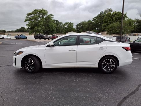 Used 2025 Nissan Sentra SV FWD image 24