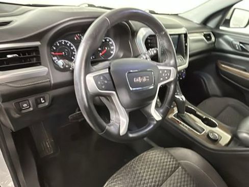 Used 2017 GMC Acadia SLE FWD image 14