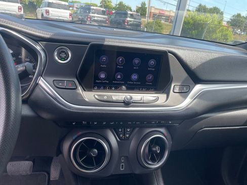 Used 2022 Chevrolet Blazer LT FWD image 15