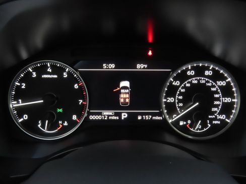 New 2025 Mitsubishi Outlander SE image 11