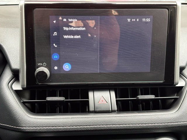 Used 2024 Toyota RAV4 XLE FWD image 22
