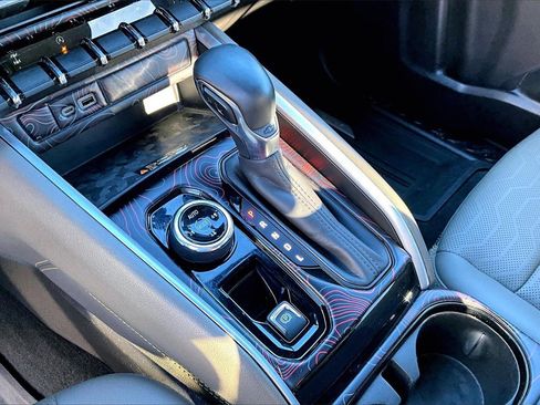 Used 2023 Chevrolet Colorado ZR2 w/ ZR2 Convenience Package III image 30