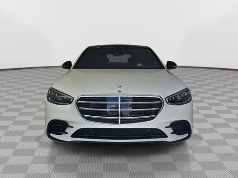 Used 2022 Mercedes-Benz S 580 4MATIC Sedan image 3