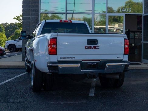 Used 2017 GMC Sierra 3500 SLT w/ Duramax Plus Package AWD/4WD image 4