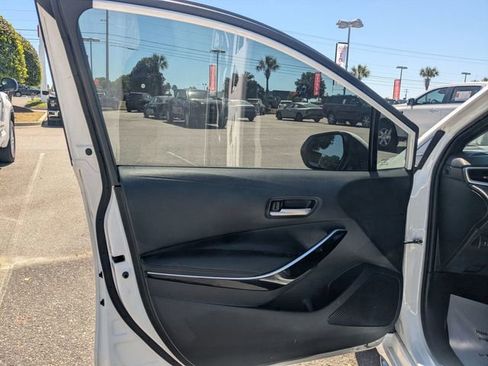 Used 2023 Toyota Corolla XSE FWD image 11