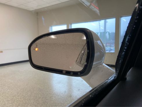 Used 2020 Ford Fusion Titanium image 34