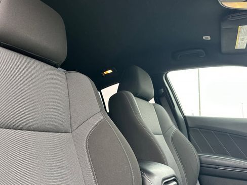 Used 2021 Dodge Charger SXT w/ Blacktop Package image 17