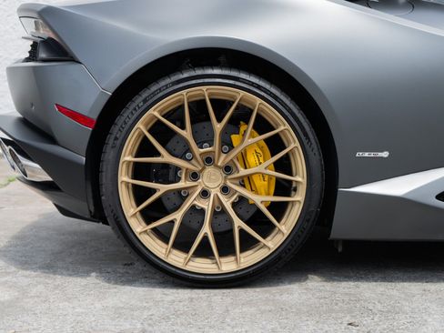 Used 2015 Lamborghini Huracan LP 610-4 AWD/4WD image 33