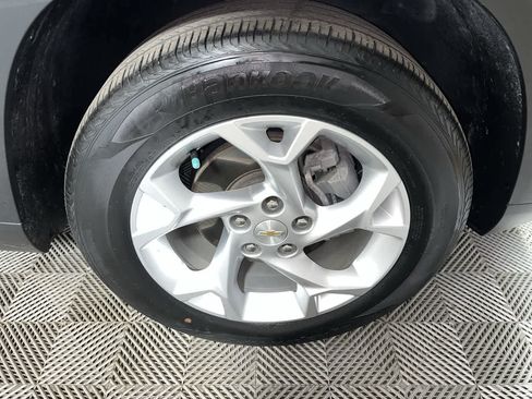 Used 2024 Chevrolet Trax LS w/ LS Convenience Package FWD image 10