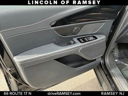Used 2024 Lincoln Nautilus Reserve w/ Jet Appearance Package (87T) AWD/4WD image 13