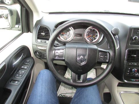 Used 2015 Dodge Grand Caravan SXT FWD image 53