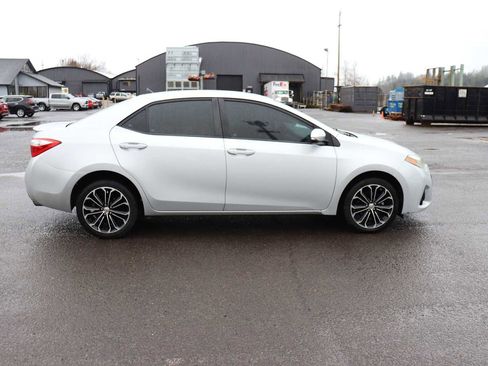 Used 2016 Toyota Corolla S image 4