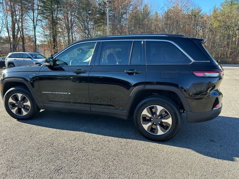 Used 2023 Jeep Grand Cherokee 4WD 4xe image 11