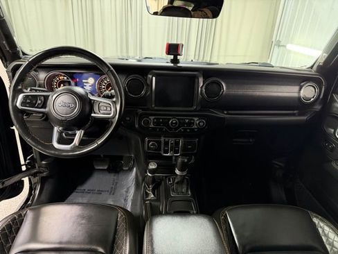 Used 2022 Jeep Wrangler Unlimited Sahara image 12