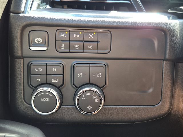 Certified 2025 Chevrolet Suburban LS AWD/4WD image 19