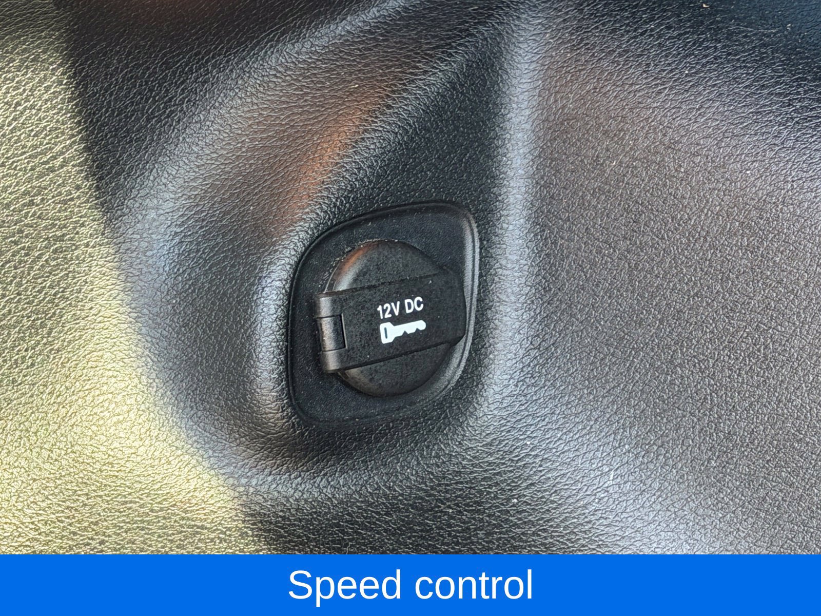 Used 2020 Jeep Cherokee Limited AWD/4WD image 31