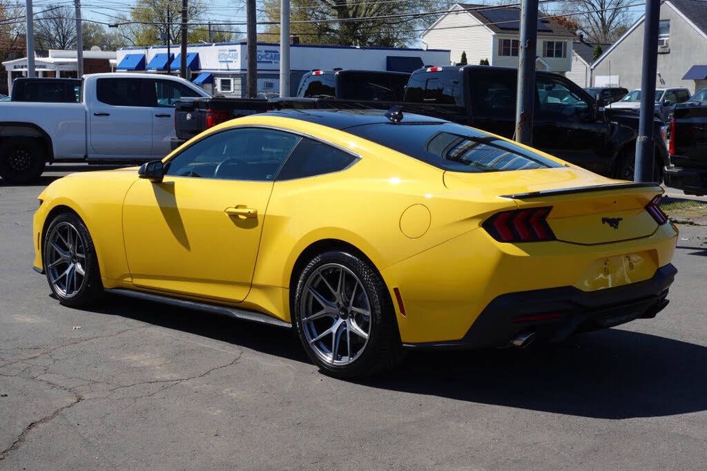 Used 2024 Ford Mustang Premium RWD image 3