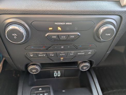 Used 2019 Ford Ranger XLT w/ Equipment Group 301A Mid image 18