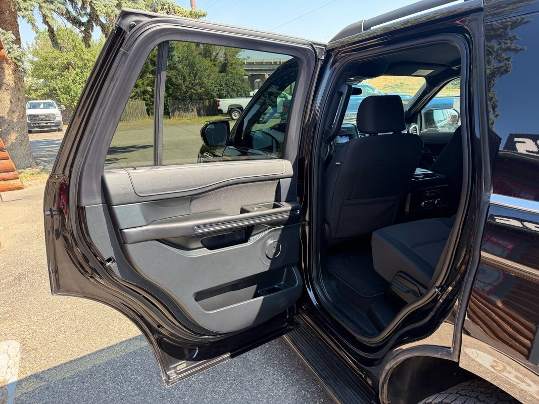 Used 2020 Ford Expedition XL AWD/4WD image 8
