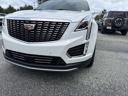 Used 2026 Cadillac XT5 Premium Luxury w/ Driver Assist Package FWD image 9