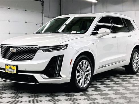 Used 2020 Cadillac XT6 Premium Luxury AWD/4WD image 11