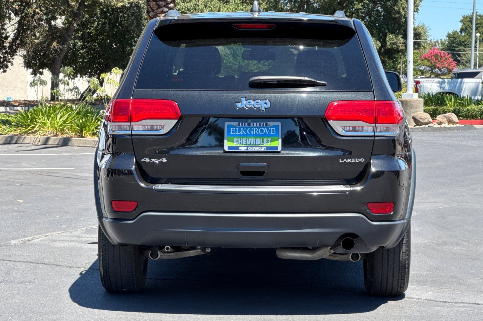 Used 2015 Jeep Grand Cherokee Laredo w/ Quick Order Package 23E AWD/4WD image 4