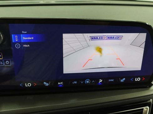 New 2026 Chevrolet Traverse LT FWD image 20