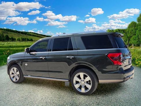 Used 2022 Ford Expedition King Ranch RWD image 4
