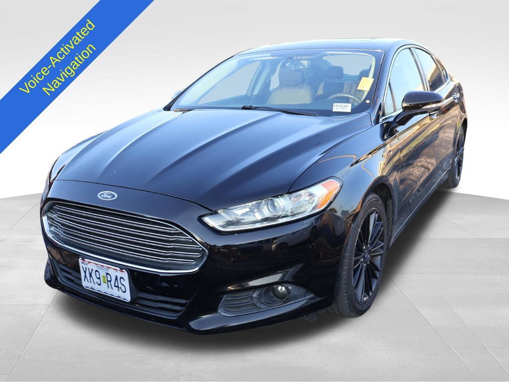 Used 2016 Ford Fusion SE w/ Equipment Group 202A FWD image 2