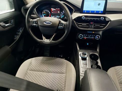 Used 2020 Ford Escape SE image 21