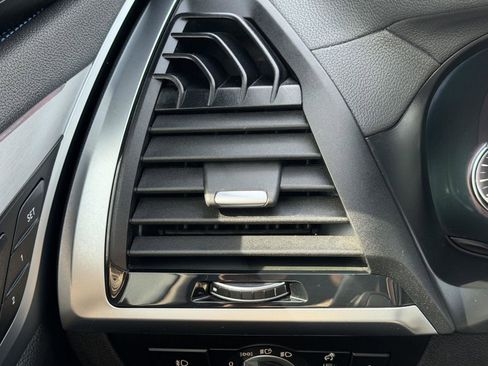 Used 2018 BMW X3 M40i image 22