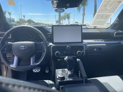 Used 2025 Toyota Tacoma TRD Sport w/ TRD Sport Premium Package AWD/4WD image 19