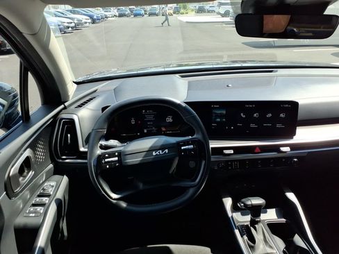 Certified 2026 Kia Sorento LX FWD image 10