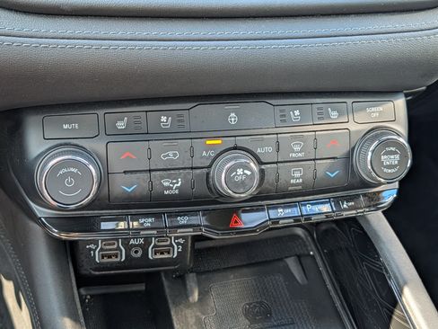 Used 2022 Dodge Durango Citadel AWD/4WD image 21