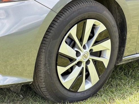 Used 2022 Nissan Altima 2.5 S FWD image 15