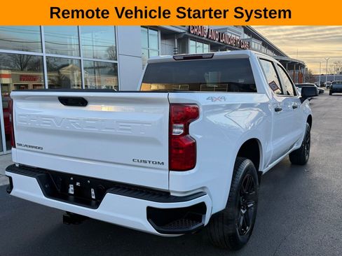 Used 2023 Chevrolet Silverado 1500 Custom image 3