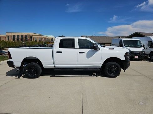 New 2026 RAM 2500 Tradesman AWD/4WD image 7