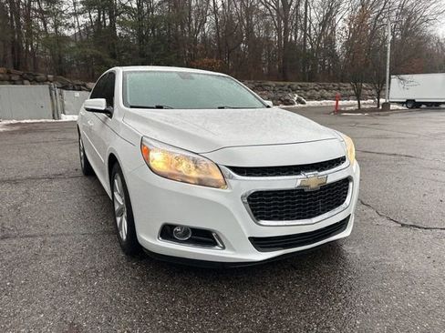 Used 2015 Chevrolet Malibu LT w/ Leather Package image 4