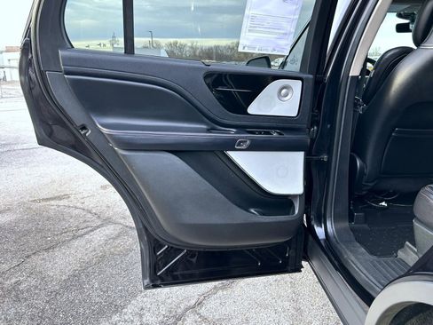 Used 2020 Lincoln Aviator Reserve w/ Equipment Group 202A image 22