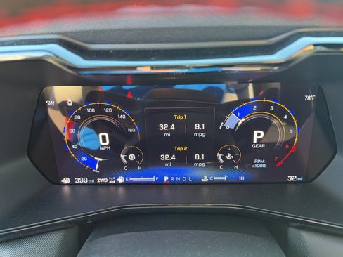 Used 2026 Chevrolet Colorado Z71 image 9