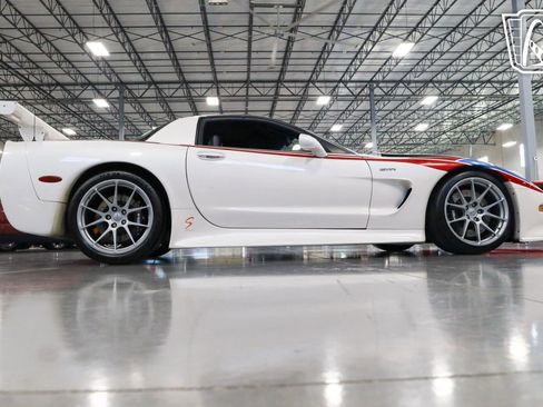Used 2002 Chevrolet Corvette Z06 w/ Memory Pkg RWD image 31