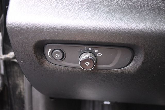 Used 2023 Chevrolet Traverse Premier w/ Redline Edition AWD/4WD image 20