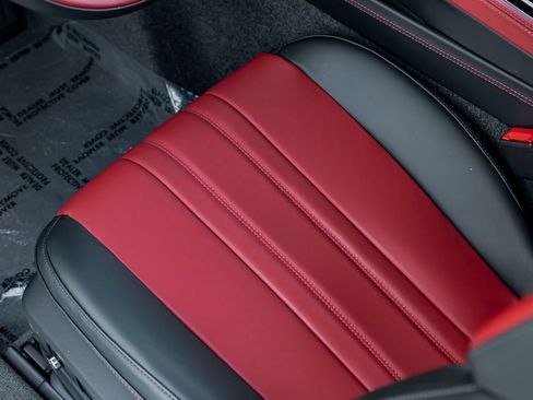 Certified 2023 Bentley Continental GT V8 AWD/4WD image 20