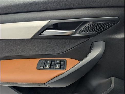 New 2025 VinFast VF 8 Plus image 11