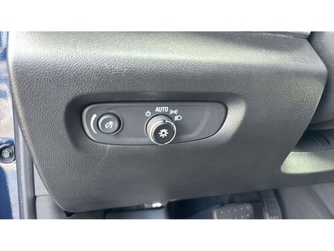 Certified 2023 Chevrolet Traverse LT w/ LT Premium Package image 23