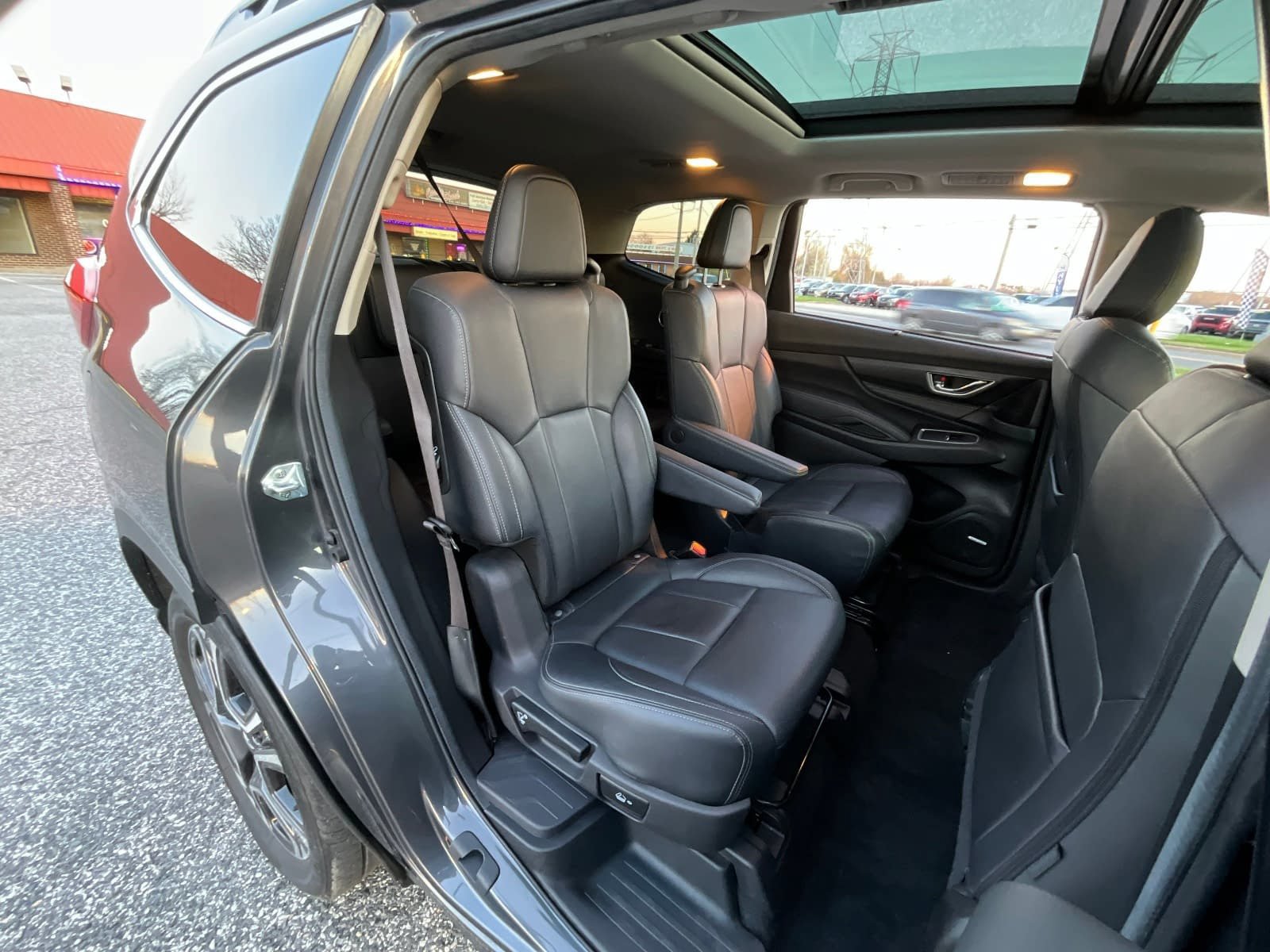 Used 2024 Subaru Ascent Limited w/ Technology Package AWD/4WD image 25