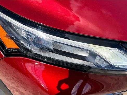 Used 2026 Nissan Rogue SV FWD image 28