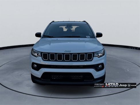 New 2026 Jeep Compass Latitude image 2