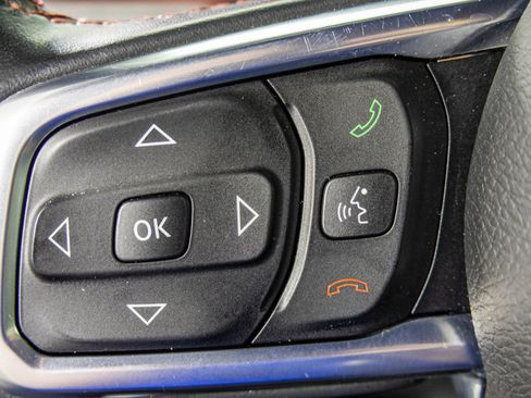 Used 2018 Jeep Wrangler Unlimited Rubicon w/ Cold Weather Group AWD/4WD image 31